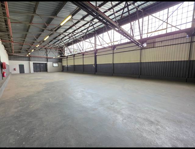 355M² WAREHOUSE TO LET IN CITY DEEP